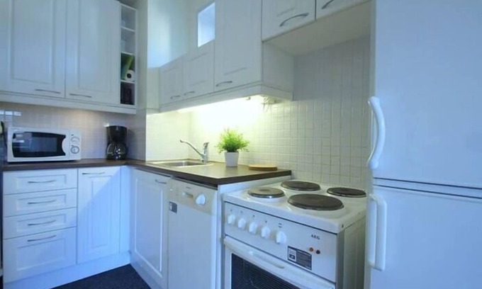 Hietalahti Apartment | Cozy 1BR Home in Central Helsinki with Breakfast Included