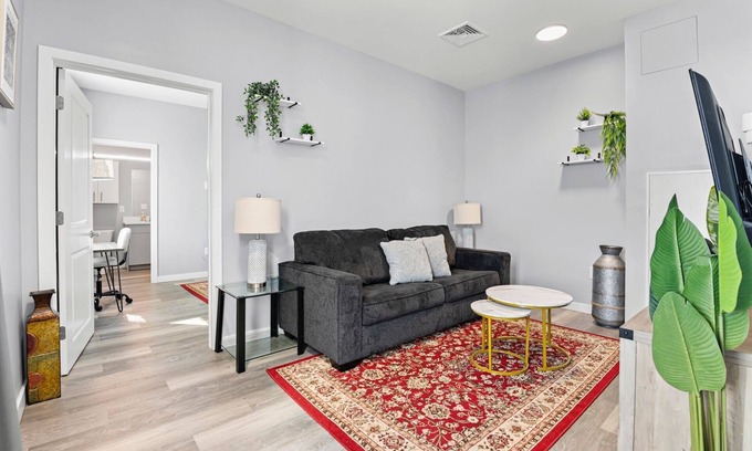 Everett Apartment | Nice 1BR Near Encore Boston 7375