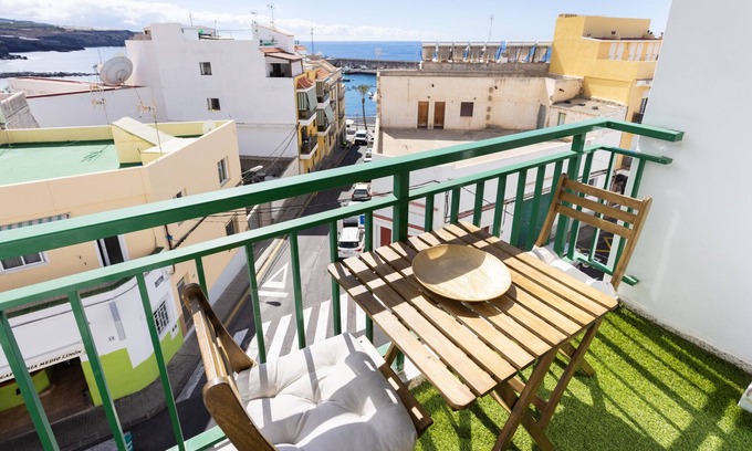 Playa San Juan Apartment | Inviting 2-Bed Apartment with Ocean View in Playa San Juan