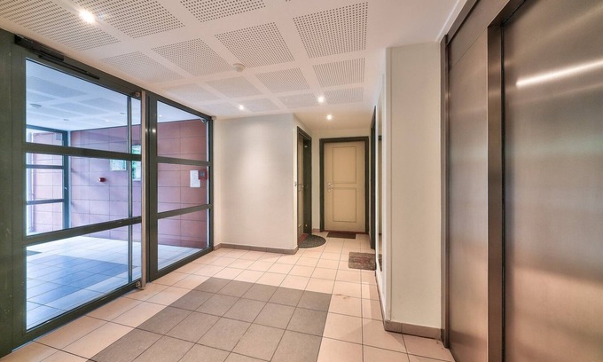 Rosny-sous-Bois Apartment | Family-Friendly 2 Bdr Retreat in Rosny-sous-Bois