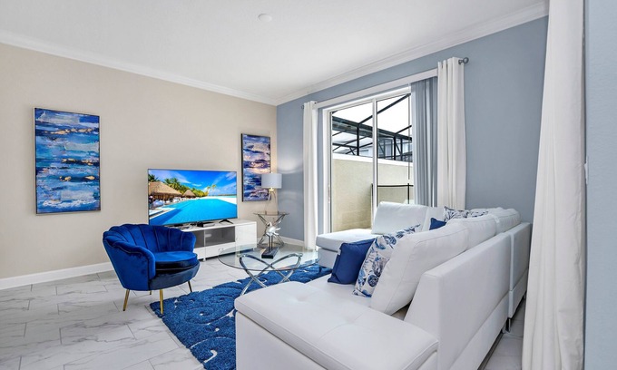 Campbell House | Modern 3-Bed Pool Townhome in Storey Lake Resort
