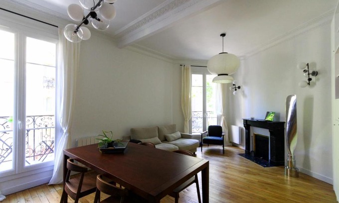Quartier Sainte-Marguerite Apartment | Stylish 4-Star Retreat with Balcony in Central Paris