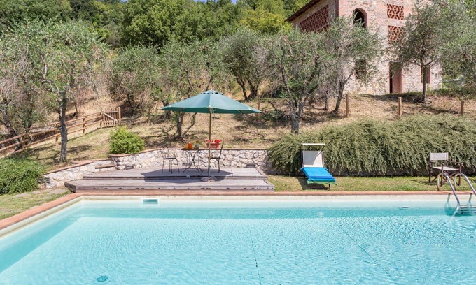 Lucca Villa | Pet-Friendly Villa with Pool & Panoramic Views Near Lucca
