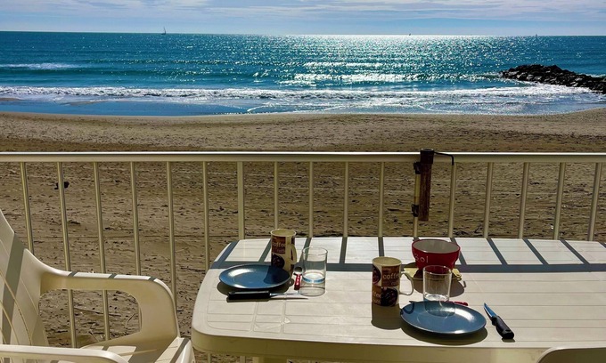 Palavas-les-Flots Condo | Exceptional Studio with Sea View & Direct Beach Access