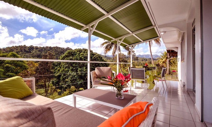 Petit-Bourg Apartment | Authentic Stay with Breakfast and Kitchen Amenities