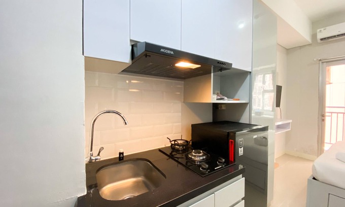 Bekasi Timur Apartment | Cozy Studio Retreat at Transpark Juanda Bekasi Timur