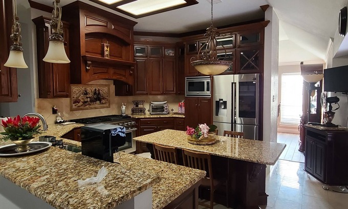 North Central Carrollton House | Elegant Home Near DFW Airport with Family-Friendly Amenities