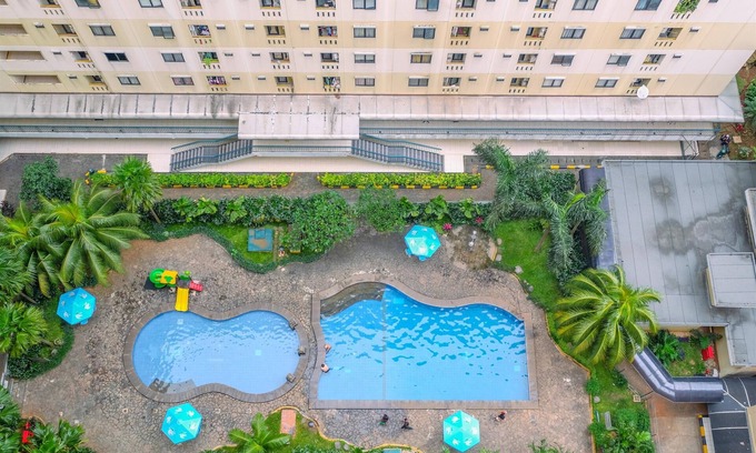 Kebagusan Apartment | Modern 2BR Apartment at Kebagusan City with Breakfast