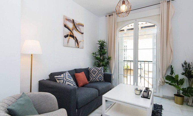 La Trinidad Apartment | Stylish Apartment with Spa, Kitchen & Child-Friendly Spaces