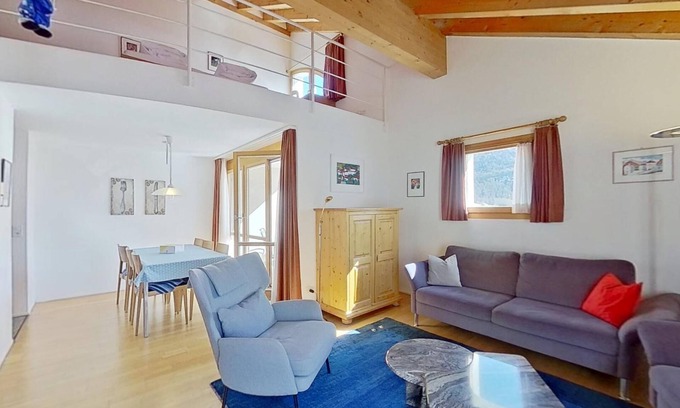 Silvaplana Apartment | Tranquil 4-Room Apartment with Pool and Roof Views