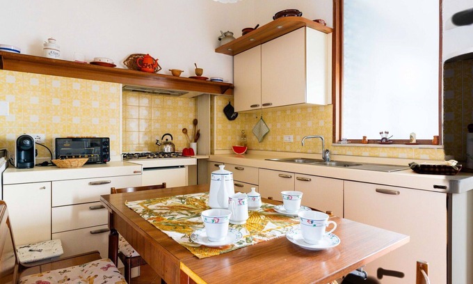 San Bartolomeo al Mare Apartment | Nice apartment for 6 guests with WIFI, A/C, balcony, pets allowed and parking