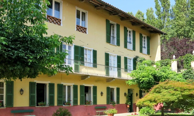 San Giorgio Canavese Apartment | Cozy Apartment for 5 with WIFI, Balcony & Pet-Friendly Perks