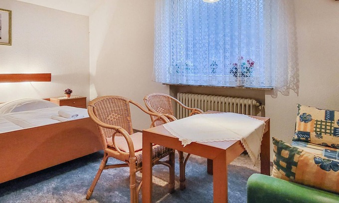 Bockswiese Apartment | Unforgettable Stay in a Cozy Apartment with Lake View