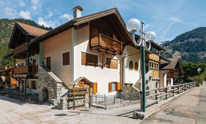 Campitello di Fassa Apartment | Nice apartment for 5 people with WIFI and pets allowed