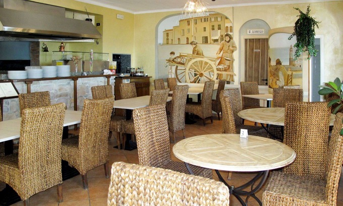 San Lorenzo al Mare House | Cozy Villa Apartment for 4 with Ocean View & Pet-Friendly