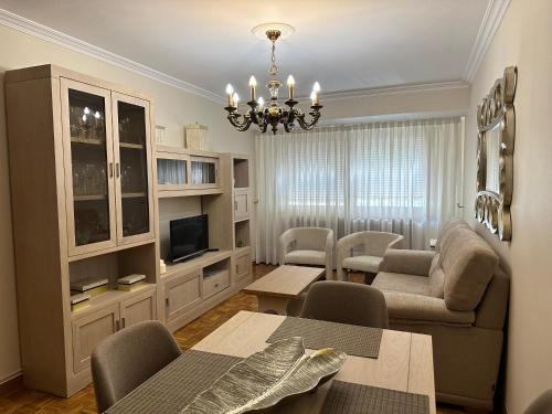 El Ensanche Zona Nuova Apartment | Cozy Apartment Don Santiago - Guest Rated 9.4/10