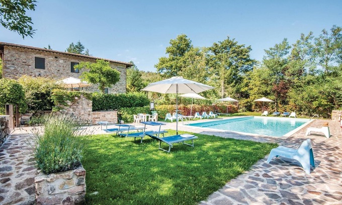 Greve in Chianti Apartment | Cozy 1 Bedroom Retreat in Greve In Chianti with Spa