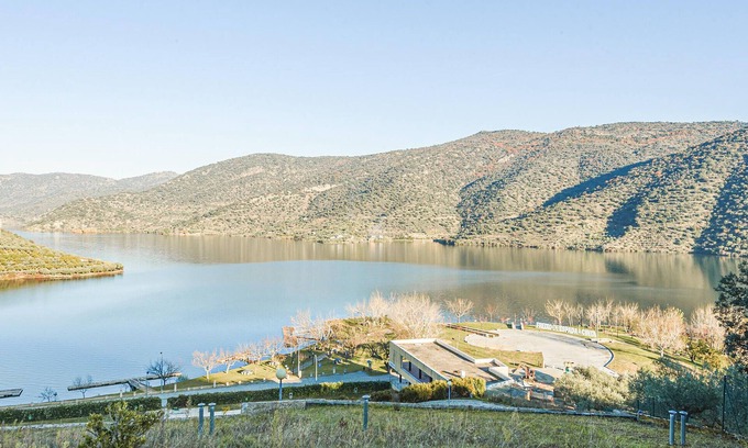 Freixo de Espada a Cinta Apartment | Scenic Vacation Apartment with Breathtaking Douro River Views