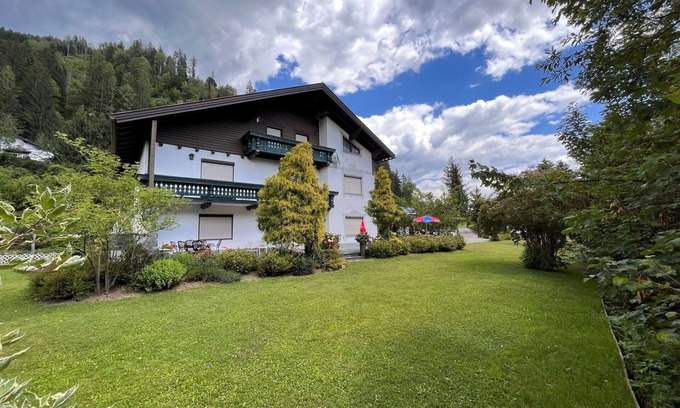 Agsdorf Apartment | Cozy Apartment for 4 with WIFI, Patio, and Pet-Friendly Stay