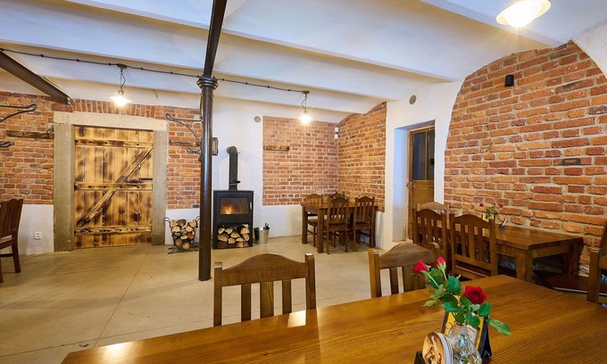 Desna Apartment | Inviting Apartment for 4 with Pool, Terrace & Free WIFI