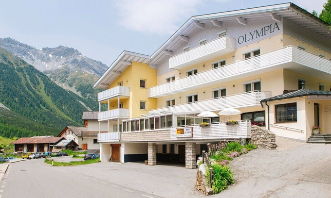 Solda Apartment | Nice apartment for 3 guests with WIFI, terrace, pets allowed, panoramic view and parking