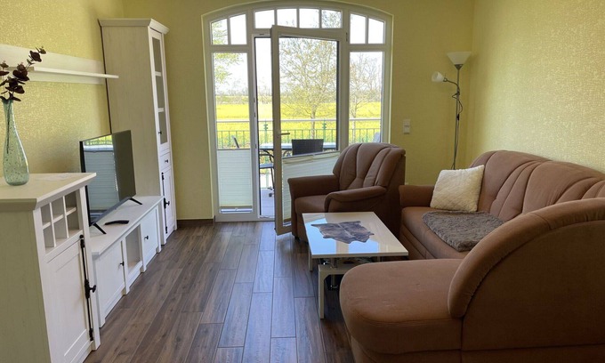Splietsdorf Apartment | Cozy Apartment for 3 with Balcony and Free WIFI