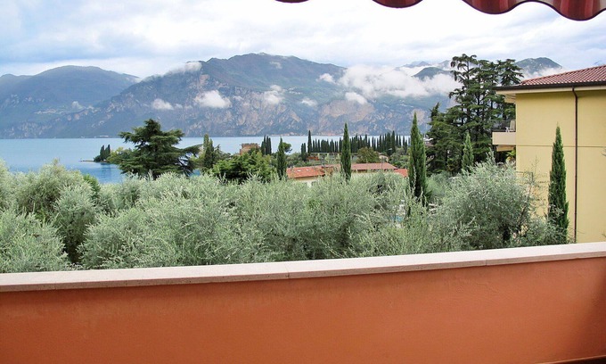 Val di Sogno Apartment | Cozy 4-Person Apartment: Pet-Friendly with Lake View