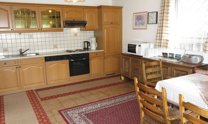 Arriach Apartment | Inviting Apartment for 4 with Lake View and Free Parking