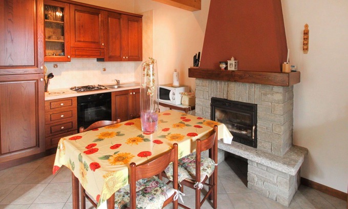 Vignola Apartment | Inviting Apartment for 4 with Balcony, Parking & Kitchen