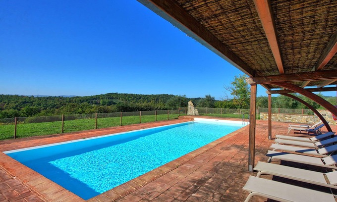 Castelnuovo Berardenga Apartment | Inviting Apartment with Pool & Panoramic Views near Siena