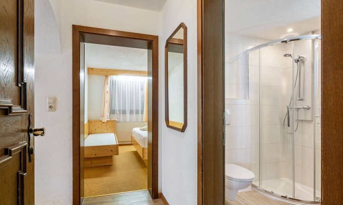 Soelden Apartment | Convenient Apartment for 6 with Free WiFi and Parking