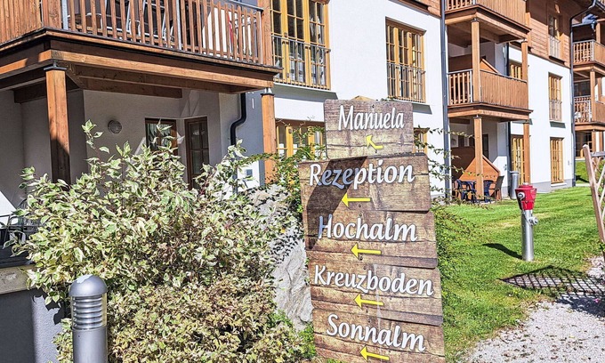 Rauris Apartment | Nice apartment for 6 guests with WIFI, pool, TV, terrace, pets allowed and parking