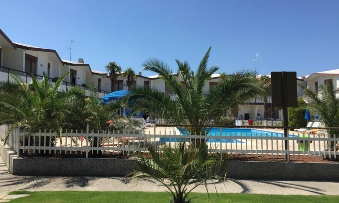 Reschigliano Apartment | Cozy Apartment for 6 with Pool, Ocean View & Balcony