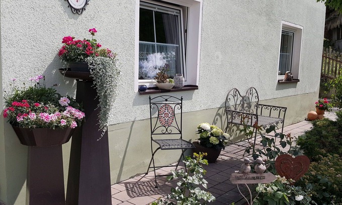 Fendels Apartment | Inviting Apartment for 6 with Lake View and Pet-Friendly Amenities