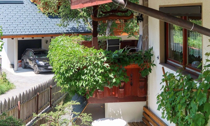 Tobadill Apartment | Inviting Apartment for 7 with Pets Welcome and WIFI
