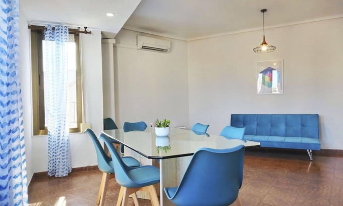 Benicassim Apartment | Stylish Apartment for 6 with A/C, WIFI & Kitchen Amenities