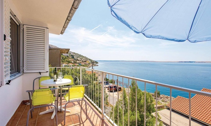 Baric Draga Apartment | Family-Friendly Apartment with Oceanfront Views