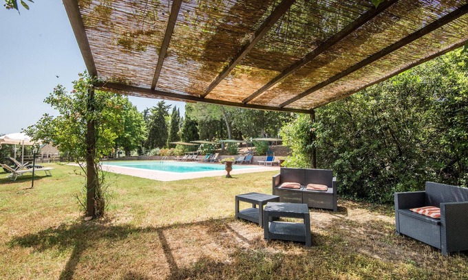 Radicondoli Apartment | Serene Estate Amidst Scenic Hills with Spa and Pool Access