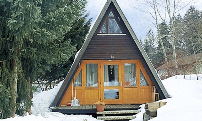 Waldkirchen House | Cozy Villa Apartment for Two with Terrace & Pet-Friendly Perks