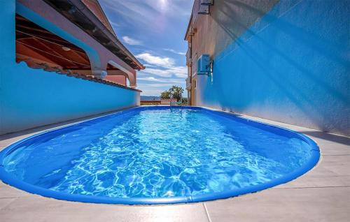 Dramalj Apartment | Cozy Apartment in Dramalj with Pool and Wifi Access
