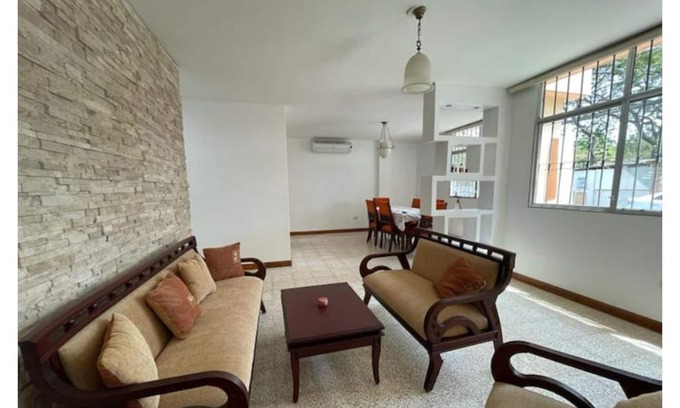 Zona 17 Apartment | Nice apartment in front of Kennedy Park