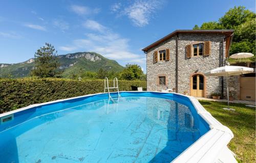 Borgo a Mozzano Apartment | Inviting Apartment in Borgo A Mozzano with WiFi Access