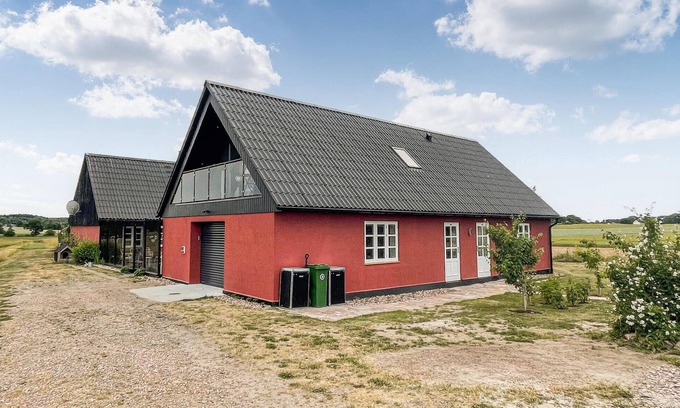 Østermarie Apartment | Cozy Vacation Home in Scenic Østermarie with Spa Amenities