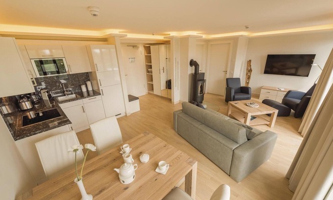 Prora Apartment | Guest Rated 10/10: Oceanfront 1 Bedroom in Prora/Rügen