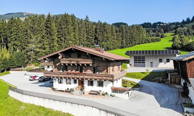 Mittersill Villa | Cozy Villa Apartment for 2 with Balcony & Lake View
