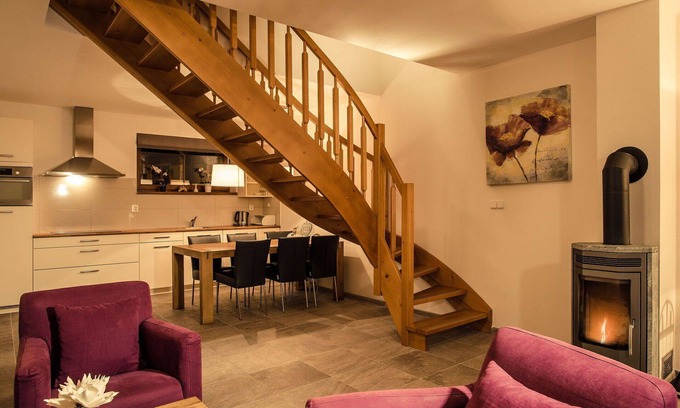 Lipno nad Vltavou House | Inviting Villa Apartment for 5 with Lake View & WIFI
