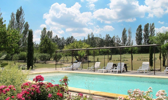 Sigonce Villa | Nice apartment in villa for 2 guests with pool, WIFI, patio, pets allowed and panoramic view