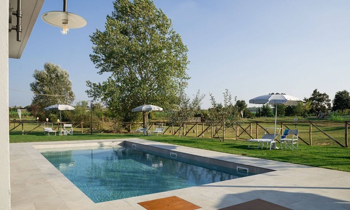 Larciano House | Cozy Villa Apartment for 2 with Pool, A/C & WiFi