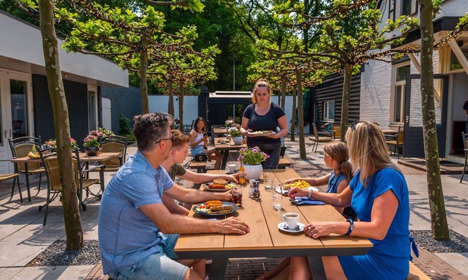 Noordoostelijk van Schaarsbergen House | Cozy Villa Apartment for 4 with Pool, WiFi & Parking