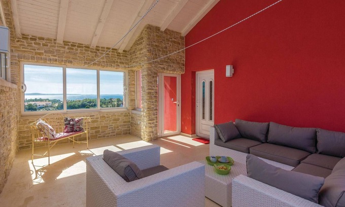 Vir Apartment | Stylish Apartment with Ocean Views in Beautiful Vir